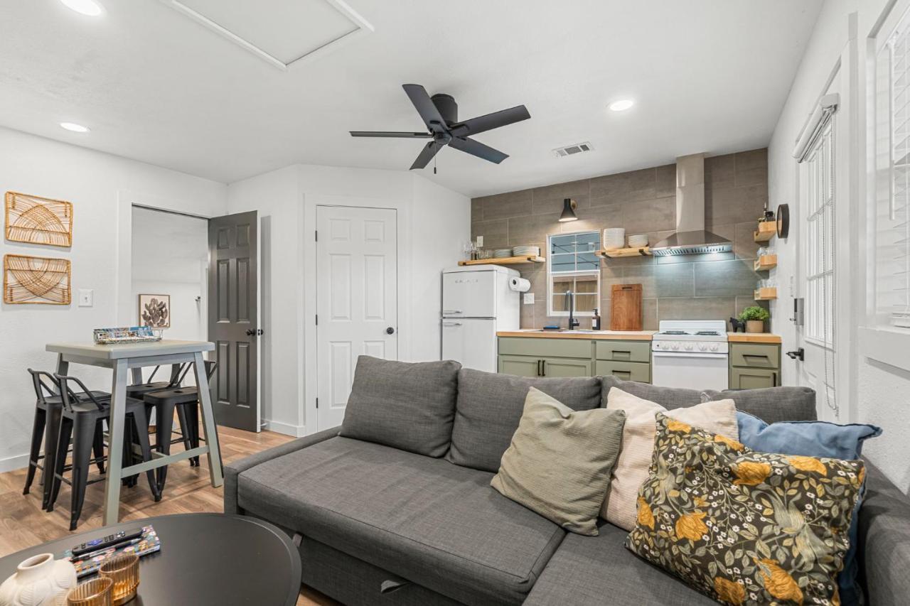 New! The Yellow Door- Downtown Wimberley W/ River Access Esterno foto