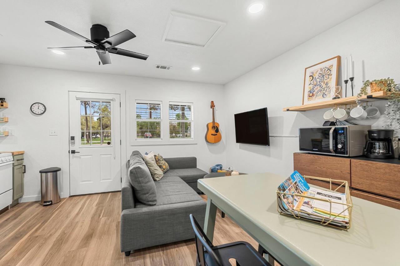 New! The Yellow Door- Downtown Wimberley W/ River Access Esterno foto